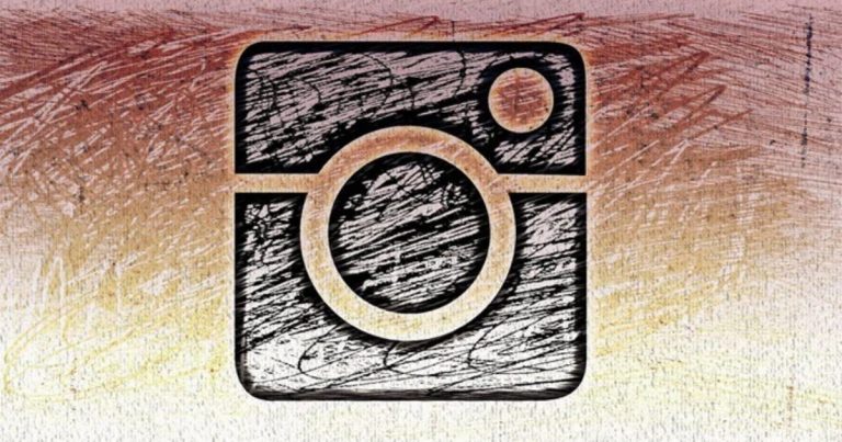 Как добавить фоновую музыку в свои истории в Instagram